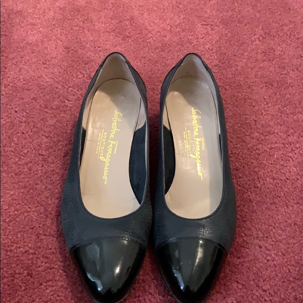 Salvatore Ferragamo  navy blue low heel
